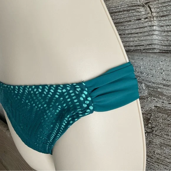 True Craft Teal Bikini Set - Picture 3 of 7